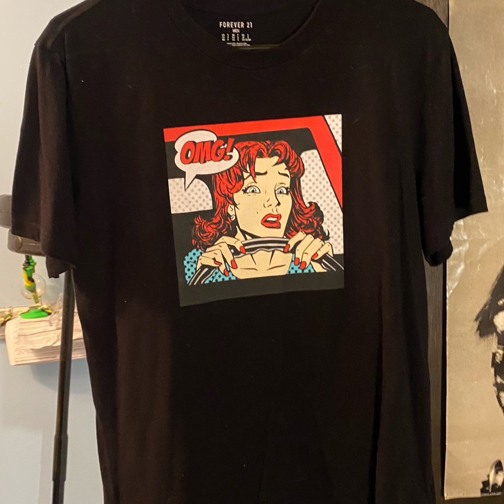 Graphic tee